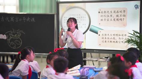 一群小孩正在玩游戏中度可信度描述已自动生成