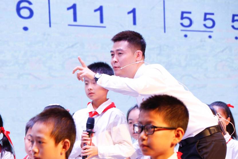 说明: C:\Users\asus\Desktop\民族音乐研讨图片\_MG_0136.jpg