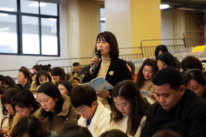 2024年3月6日九龙坡区课标、教材、教材解读暨义教优均迎检专项工作会 (17)
